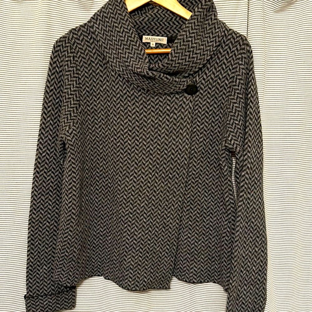 Splendid sweater/jacket by MARYLINE.  Made in Italy!